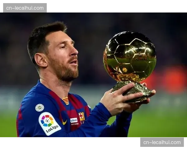 战术板复盘：解析巴萨在对阵马略卡时，面对深度防守遇到的破局难题