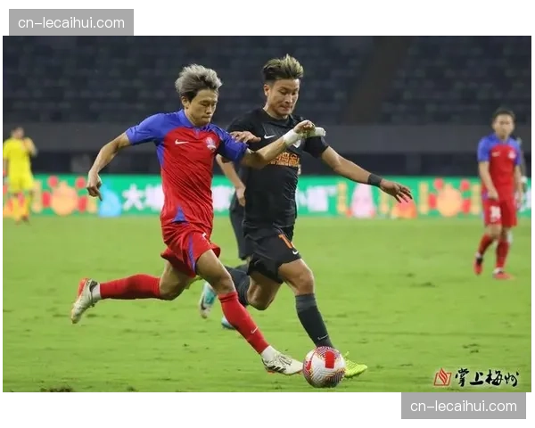 梅州客家0-0闷平青岛西海岸,两队均难求一胜 梅州客家0-0闷平青岛西海岸,两队均难求一胜